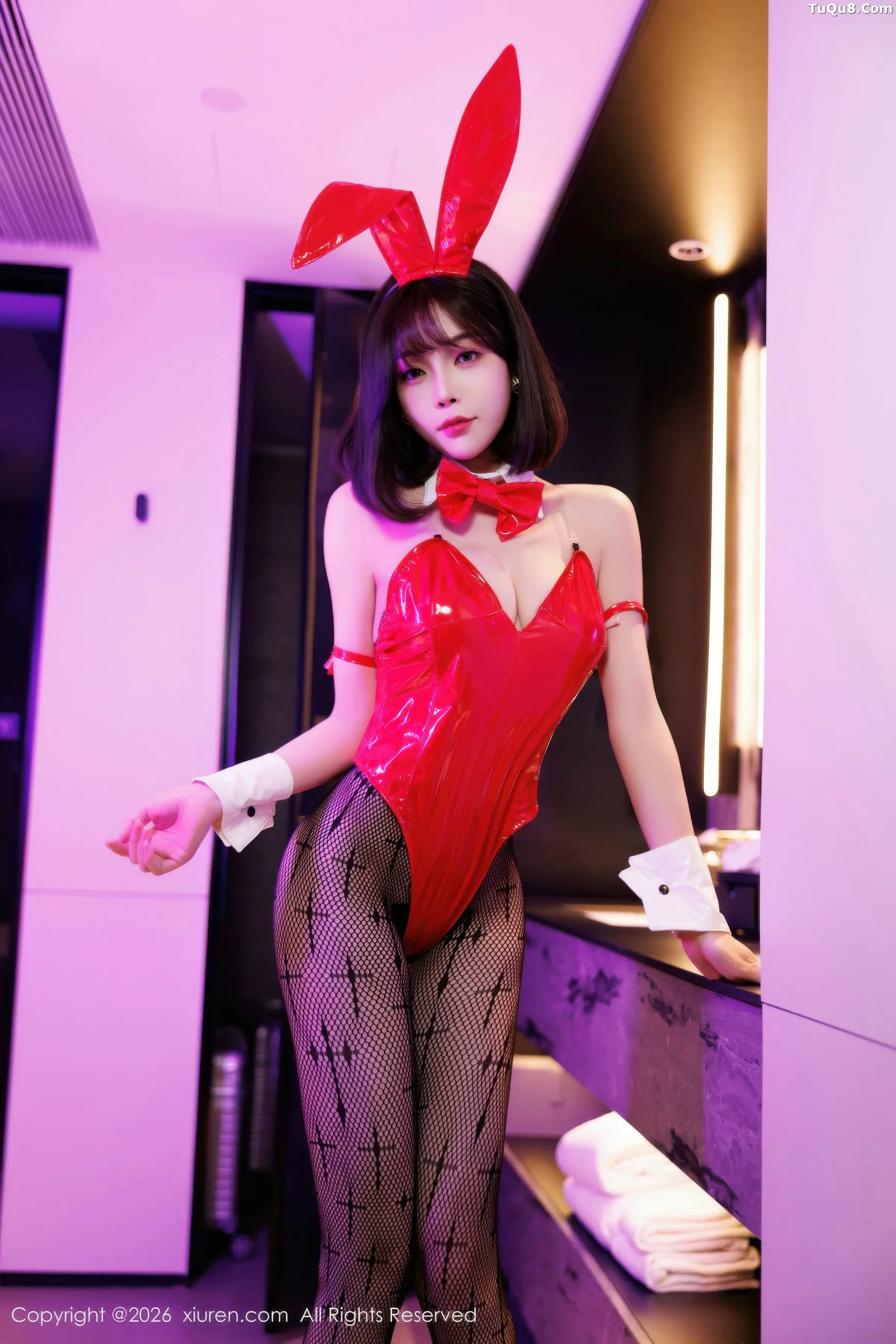 莉芝荔枝性感黑色连衣短裙+黑丝网袜秀完美身材绝美写真100P