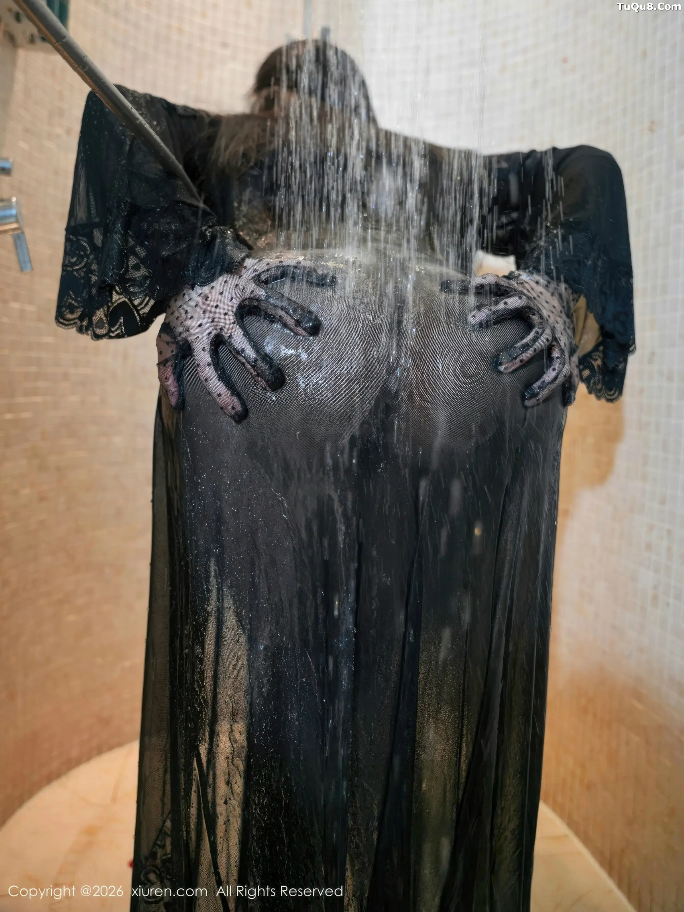 夏冰冰性感黑色情趣服饰配黑丝吊袜秀丰满身材撩人绝美写真71P