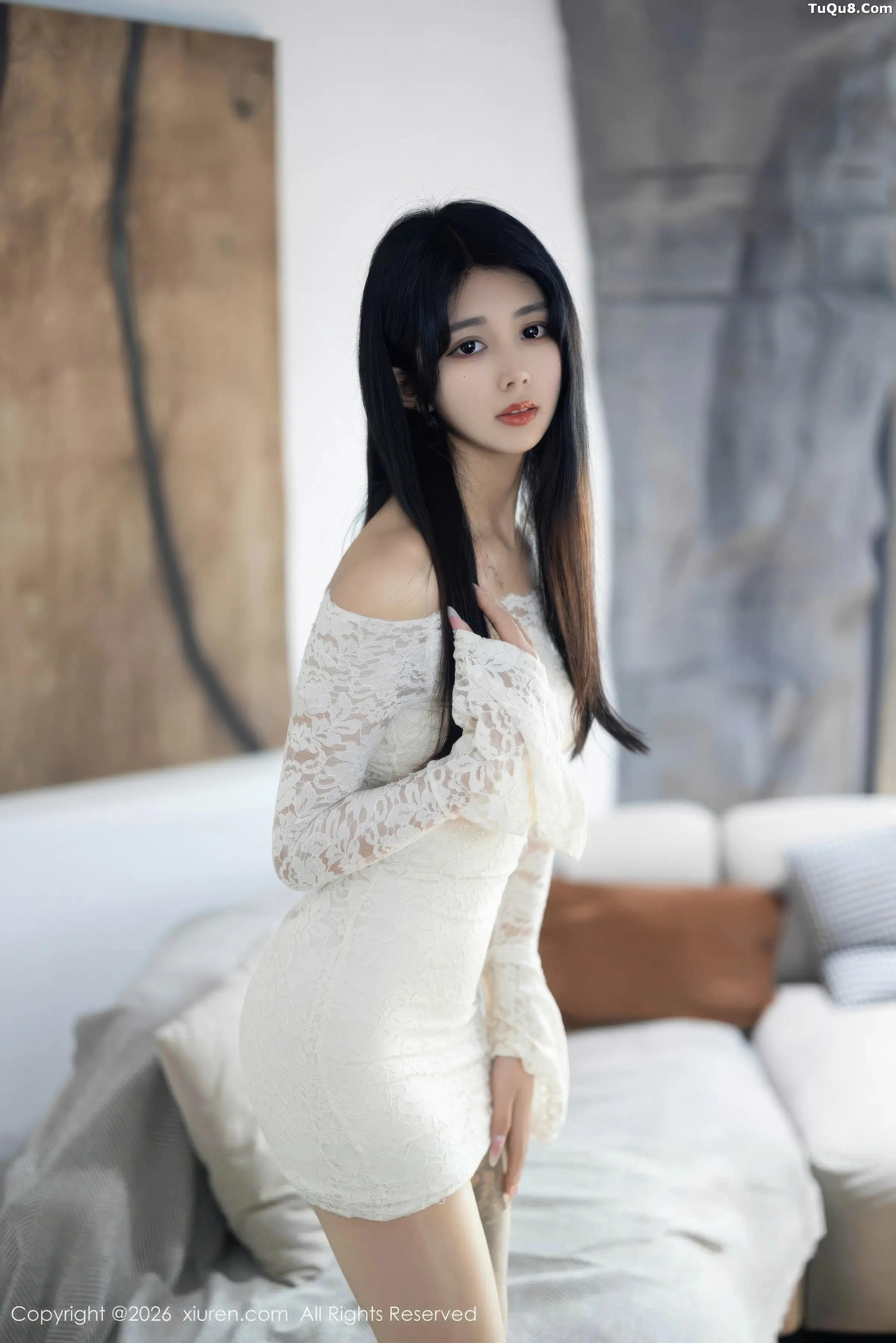 姜冉冉_Renee@白色连衣短裙配超薄肉丝秀柔美身姿绝美写真75P