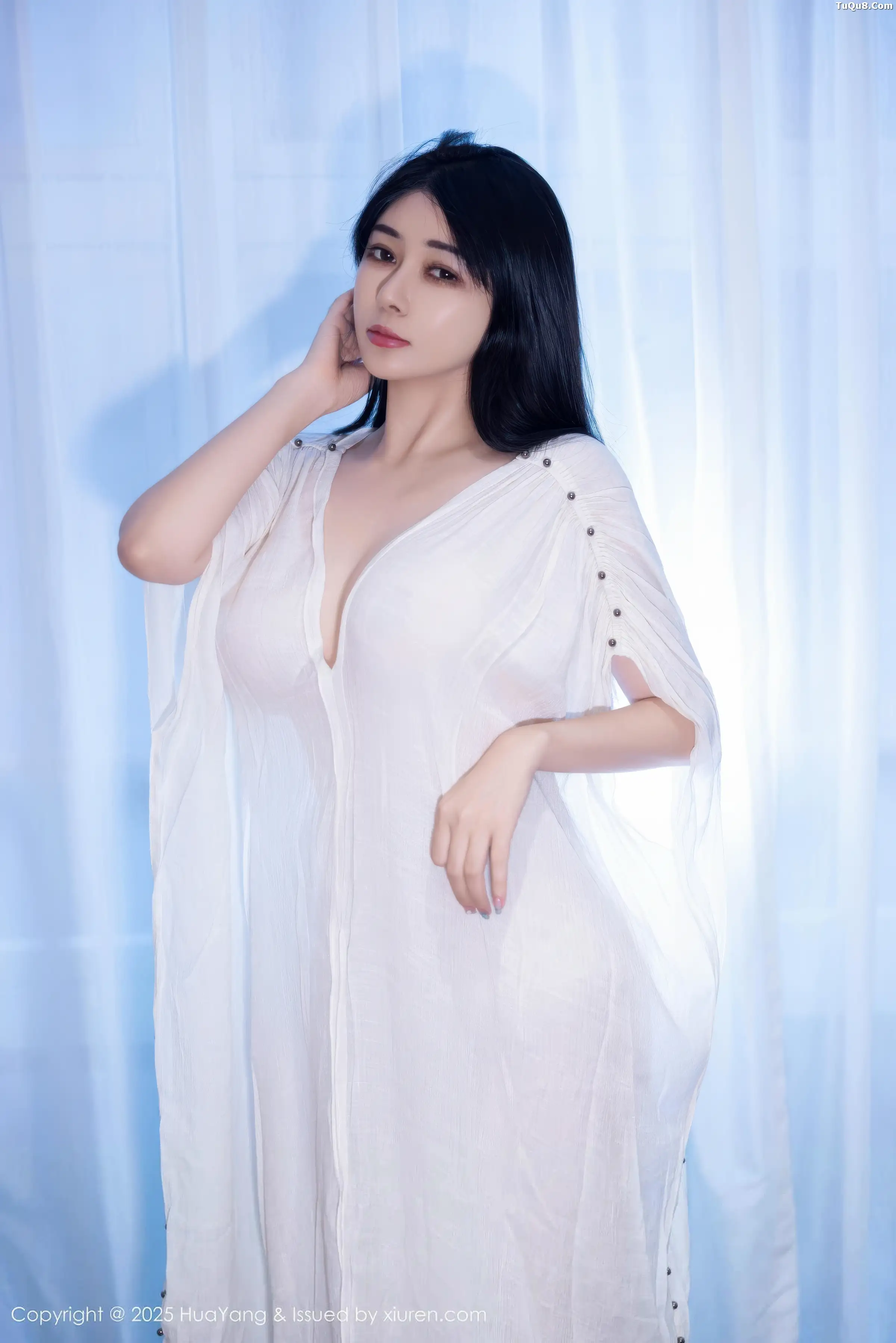 凯竹法师～性感白色连衣裙配超薄肉丝秀丰腴身材绝美写真51P