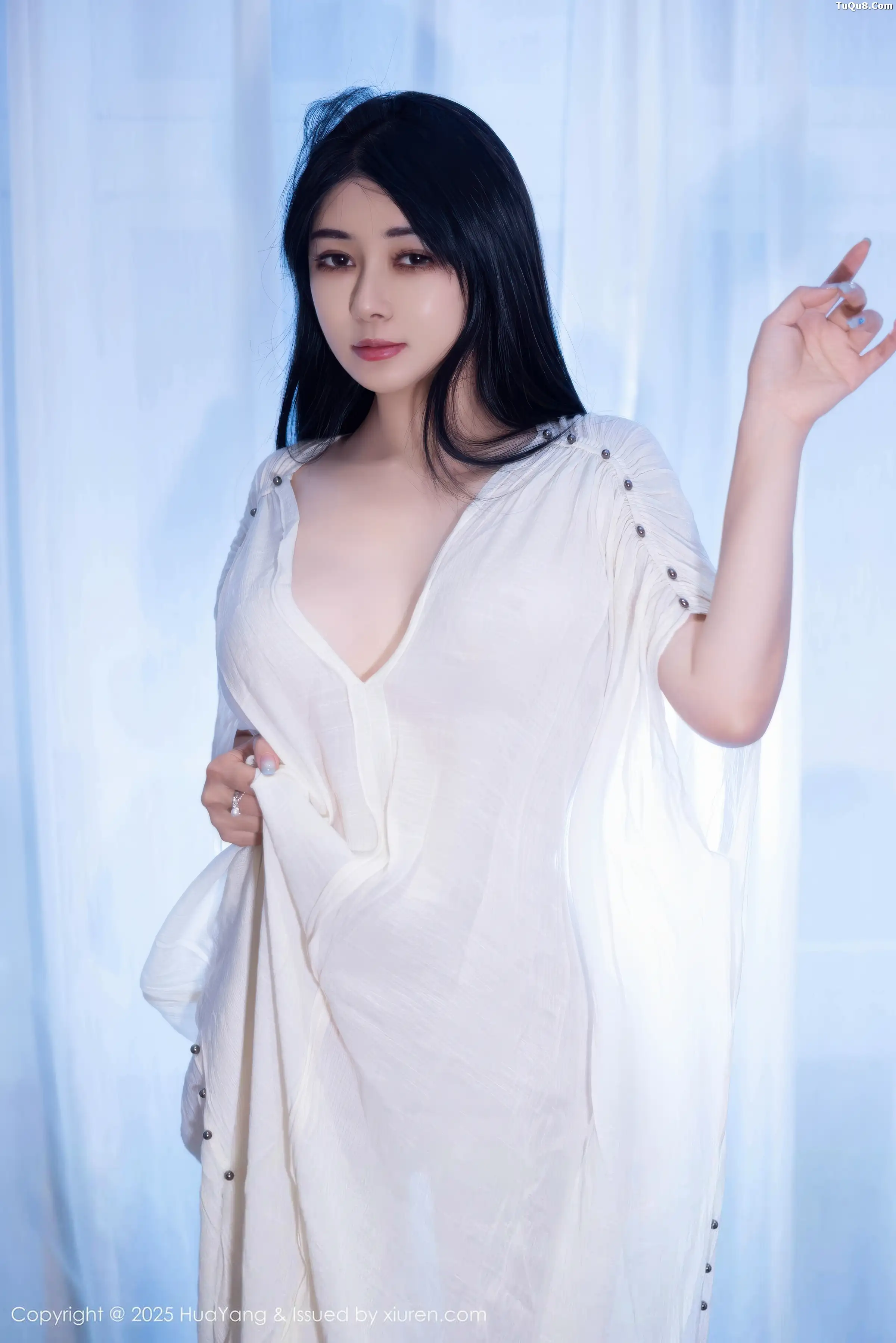 凯竹法师～性感白色连衣裙配超薄肉丝秀丰腴身材绝美写真51P