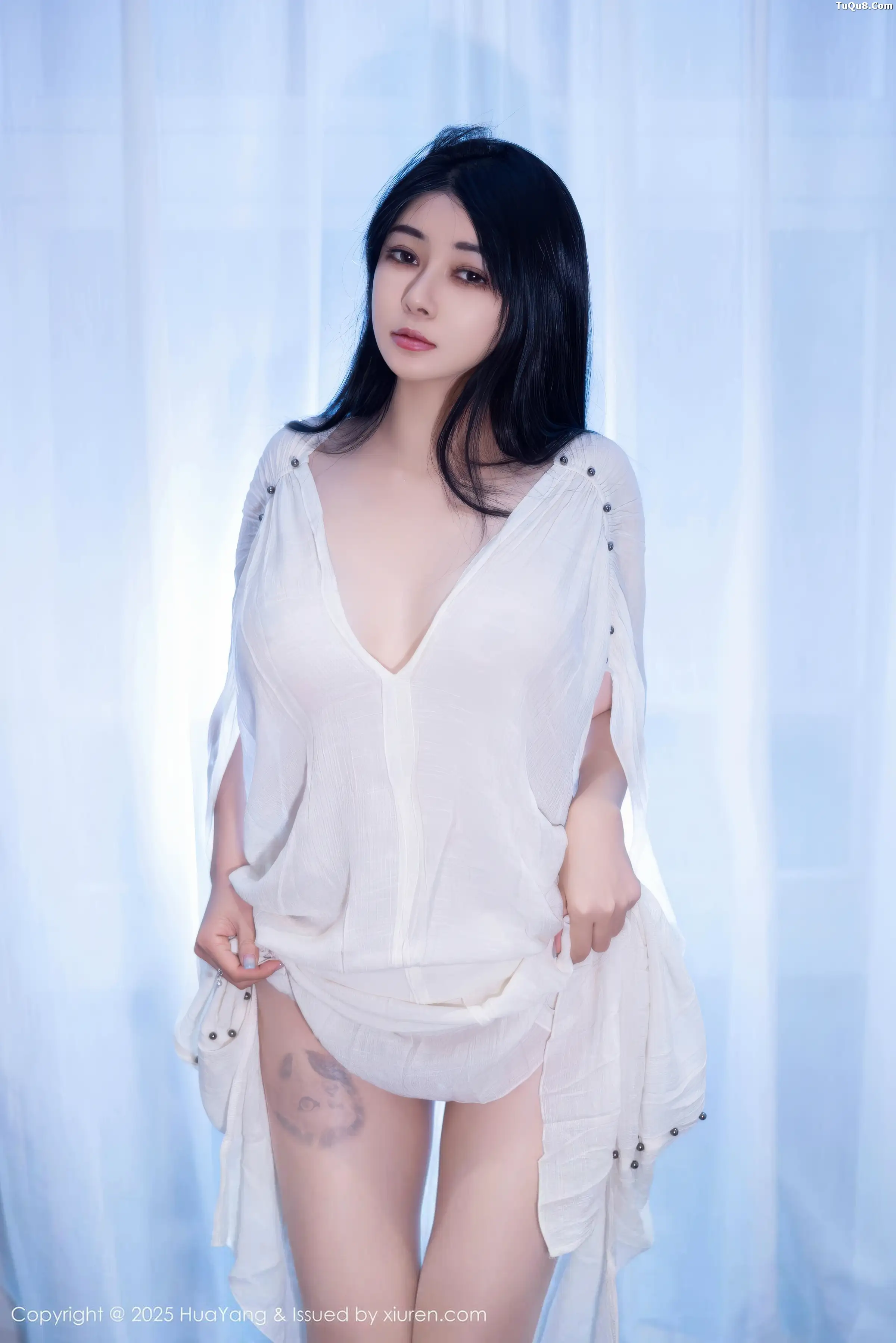 凯竹法师～性感白色连衣裙配超薄肉丝秀丰腴身材绝美写真51P